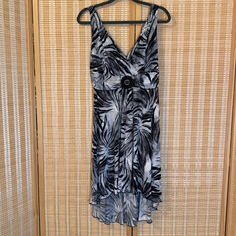 En‎ Focus Women Zebra Print High-Low V-Neck Medallion Dress Grey Black 14W Party